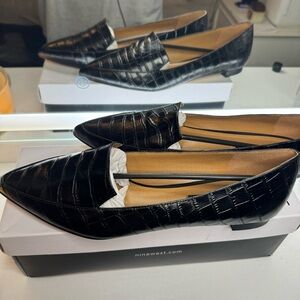 Nine west black crocco flats